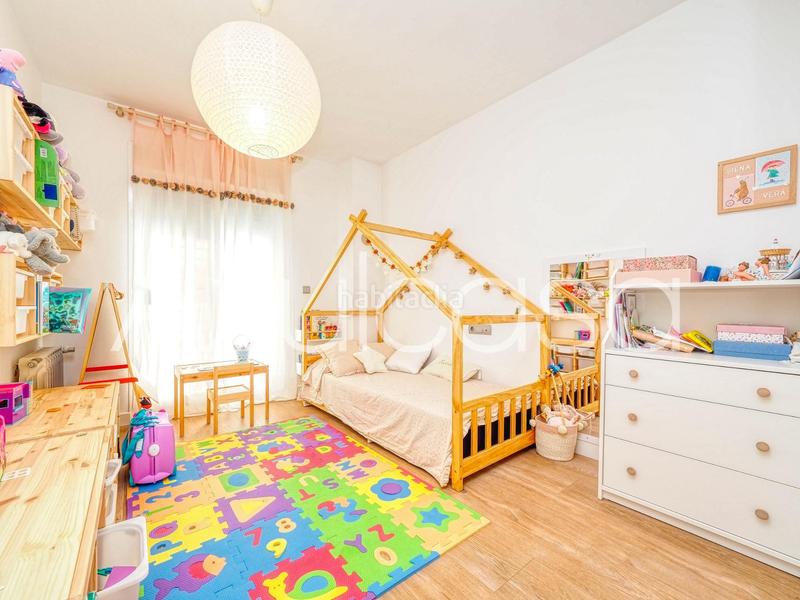 Foto aa918529-5d24-4749-8736-97b39ef79a10. Pis amb calefacció a Ensanche-Diputación Alicante