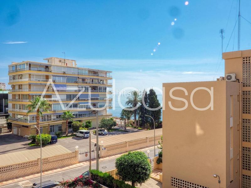 Foto 3fb10eb1-d337-40fb-a0da-d88ef88928f3. Pis amb aparcament a Playa Muchavista Campello (el)