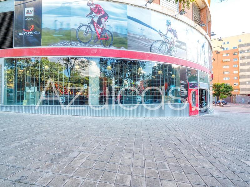 Foto 39ce1f8c-bf6c-4bed-90cd-3368152e97bc. Business premise in Paus - Polígono San Blas Alicante