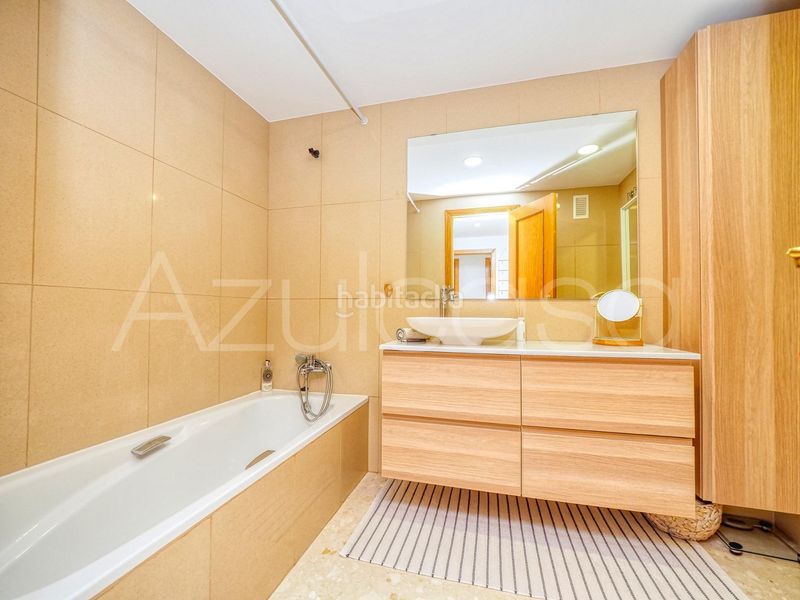 Foto 7f9c8f92-c972-4de3-a216-67da8396223f. Pis amb calefacció aparcament piscina a Vistahermosa Alicante