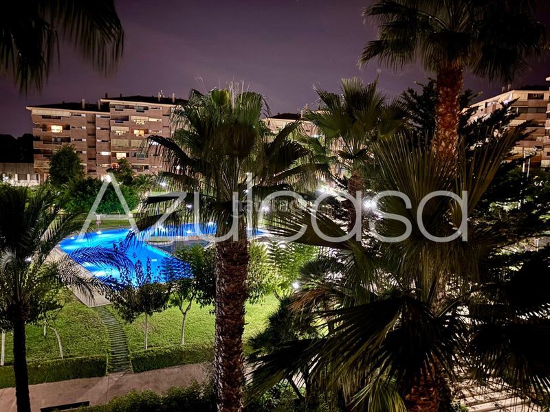 Foto 82026ef7-267a-48e1-a335-b25d4bad1292. Pis amb calefacció aparcament piscina a Vistahermosa Alicante