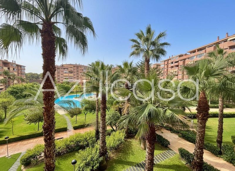 Foto 91e33221-1526-4fb8-8f49-34531f7d2c9a. Pis amb calefacció aparcament piscina a Vistahermosa Alicante