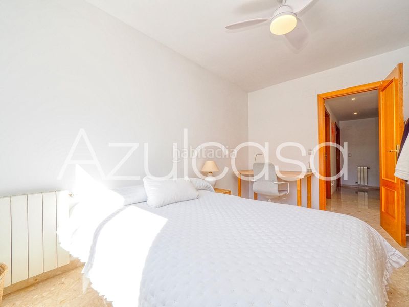 Foto bacbc1d7-38b5-44a6-a5f8-0996465595b6. Pis amb calefacció aparcament piscina a Vistahermosa Alicante