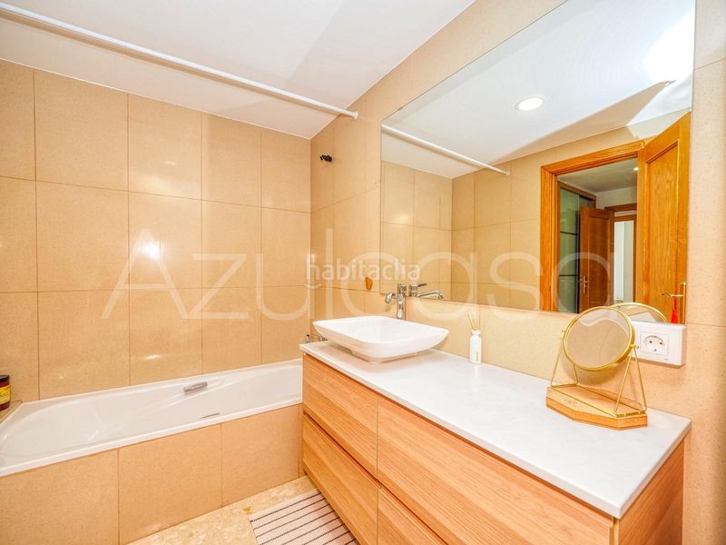 Foto de90ba6b-9868-4a60-8758-223403258dad. Pis amb calefacció aparcament piscina a Vistahermosa Alicante