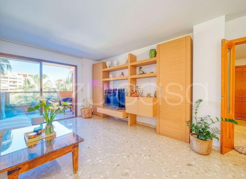 Foto f263ad96-da0e-4a24-8532-e90048b17f4a. Pis amb calefacció aparcament piscina a Vistahermosa Alicante