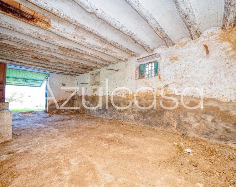 Foto 171cd877-7277-4384-b537-9763a56f9ee9. Masia a Banyeres de Mariola