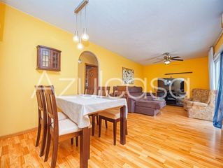 Pis  Calle gabriel mir�. Estupendo piso en venta de 3 dormitorios y 1 ba�o con terraza en