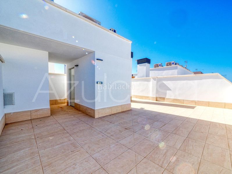 Foto eedda522-8efc-4464-a5b8-7b0036814cd5. Àtic amb calefacció aparcament piscina a Garbinet - Parque de las Avenidas Alicante
