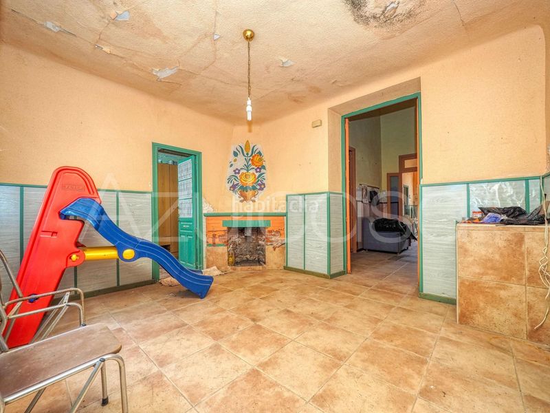 Foto 50bf9f3d-6531-47e2-9475-146a2a53699f. Casa adossada a Torrellano Elche / Elx