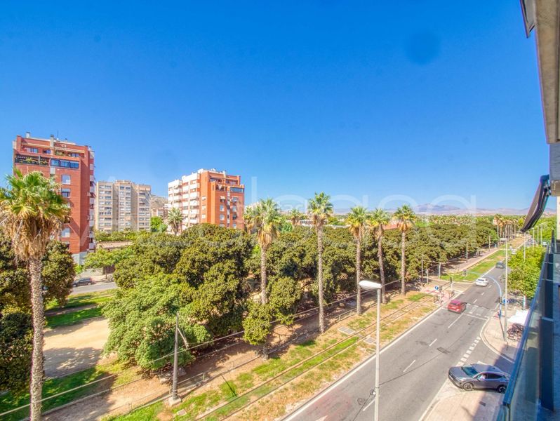 Foto 0ef4d855-cb70-47f4-a46b-9a0a4cb43220. Pis amb calefacció aparcament piscina a Albufereta Alicante