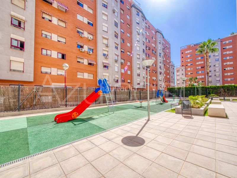 Foto de6bfa13-83ef-4c0b-a1b9-f267c2b2a94a. Pis amb calefacció aparcament piscina a Albufereta Alicante