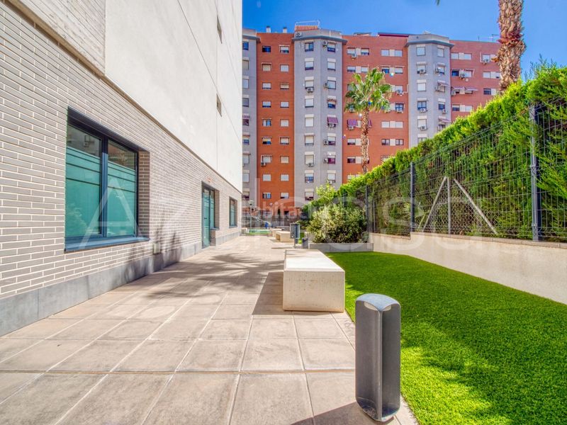 Foto f41fcb30-ce9f-4858-b2ce-1caeca5530b0. Pis amb calefacció aparcament piscina a Albufereta Alicante