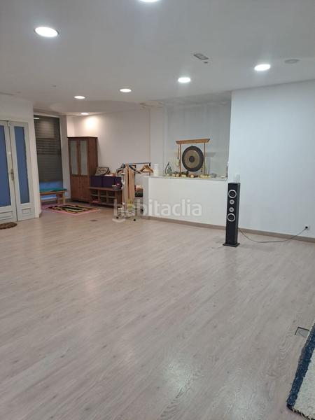Foto b55a0c91-7cac-4721-95b6-0e955bf7b034. Lloguer local comercial a Peramàs Mataró
