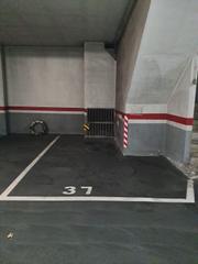 Aparcament cotxe a Peramàs