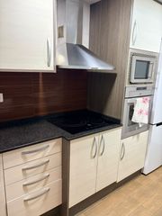 Rent Flat in Peramàs. Piso en alquiler en oest  peramas, 4 dormitorios.