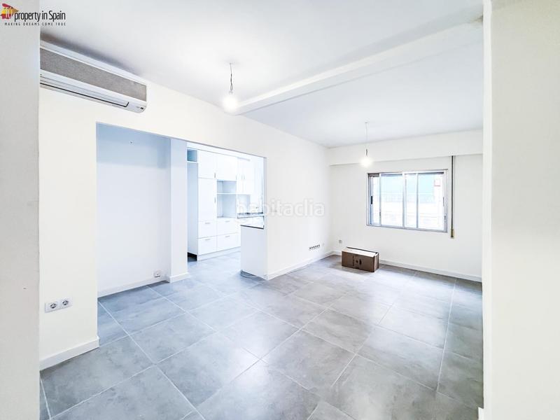 Foto 83eb2ab1-b76d-46ec-95bf-46efadf0574d. Piso  en venta en carolinas en Carolinas Altas Alicante