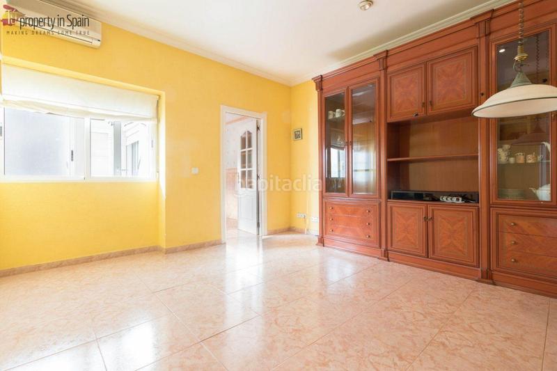 Foto b5d42c11-c41d-478c-bbaa-8352923f0b81. Pis a Carolinas Bajas Alicante