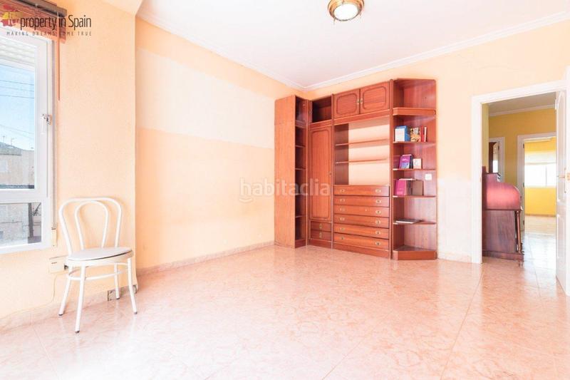 Foto f5c5f166-7dec-48f7-a3e1-caba8b948dbe. Pis a Carolinas Bajas Alicante