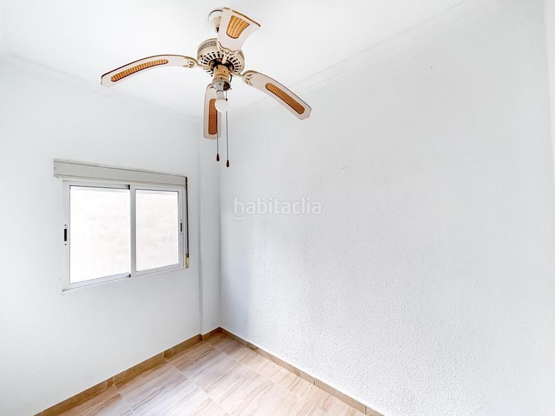 Foto f8f041b1-474b-4789-b1df-69ddfd2612ff. Pis a Carolinas Bajas Alicante