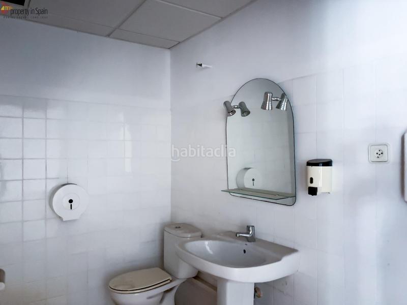 Foto f16dcf61-fc76-4c61-a504-7df98158c09d. Local comercial a Carolinas Altas Alicante