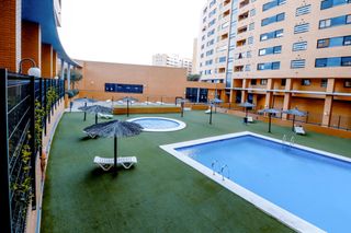 Piso  Avenida jose garcia selles. Excepcional piso en urbanización con piscina, parque infantil y