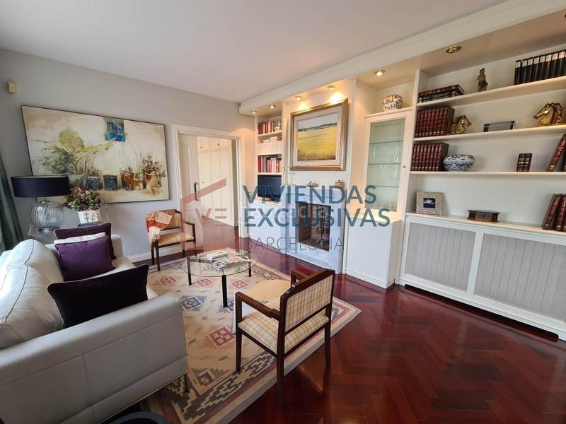 Foto 620ebd61-2e7b-4038-8798-67397d7f786c. Ático  dúplex con 90m de terraza y 2 plazas de pk en calle mallorca en Barcelona