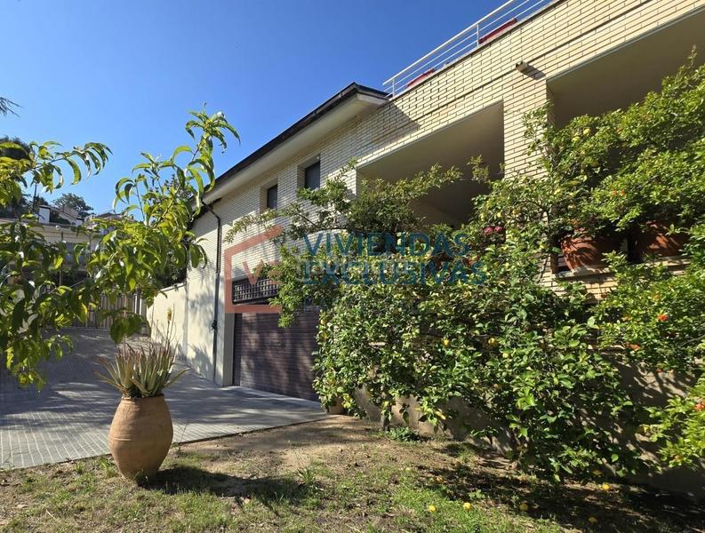 Foto 0cf60157-133f-45ff-b28d-337e04babdcd. Casa pareada villa de lujo en Sant Feliu de Codines