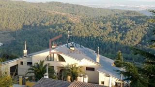 Doppelhaus  Carrer dels països catalans. Villa de lujo en sant feliu de codines