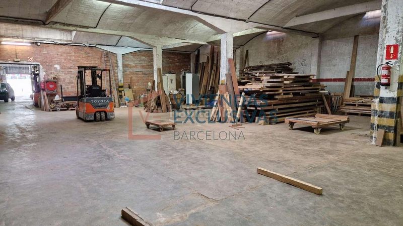 Foto 0500da77-ca4f-42c5-89ff-b575c50d8a30. Local comercial a Sant Antoni Barcelona