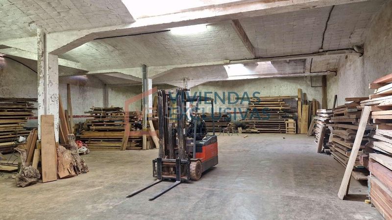 Foto 2fe93563-f55d-464d-baae-76d3dc7af381. Local comercial a Sant Antoni Barcelona