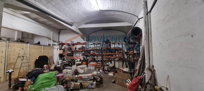 Foto 38b965b1-424d-4fb7-ade4-503e1d5d0e51. Local comercial a Sant Antoni Barcelona