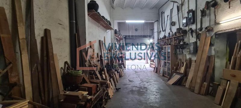 Foto 86bc2518-eddf-4a4a-a673-bf00d8ed2cb7. Local comercial a Sant Antoni Barcelona