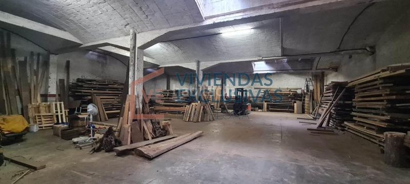 Foto a85bdc0f-04dd-496f-b3e2-ffd9a7e19a84. Local comercial a Sant Antoni Barcelona