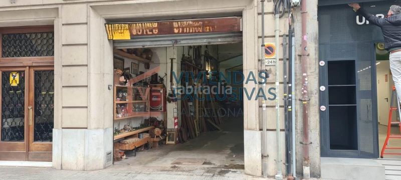 Foto cdf8a818-46d3-4903-bd22-d2570d878f6e. Local comercial a Sant Antoni Barcelona