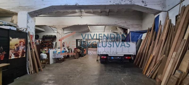 Foto d886c519-6fc6-4434-a6f0-c45ae056c0ed. Local comercial a Sant Antoni Barcelona
