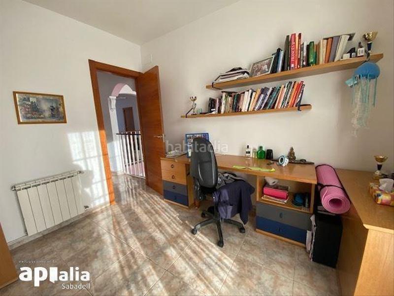 Foto 0d04177d-1760-4101-a591-39f3514b763d. Chalet con riscaldamento parcheggio piscina in Castellarnau Sabadell