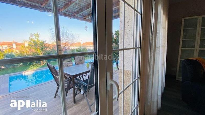 Foto a0a203b4-5ba7-48fc-9aab-1beb45c81d27. Chalet con riscaldamento parcheggio piscina in Castellarnau Sabadell