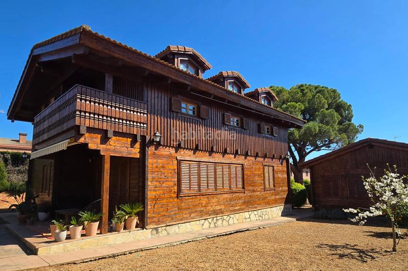 Foto 81721be9-f161-4a60-9f13-e86c58f3f856. Casa  de madera de estilo nórdico en venta en la exclusiva urbanización de can duran, en Canovelles