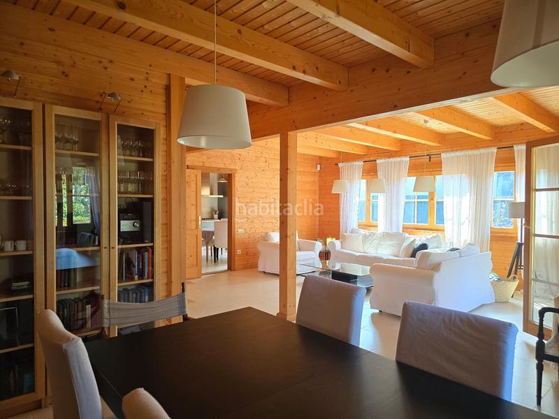 Foto 9d5837af-5654-4343-8fc7-8d8facf5f276. Casa  de madera de estilo nórdico en venta en la exclusiva urbanización de can duran, en Canovelles