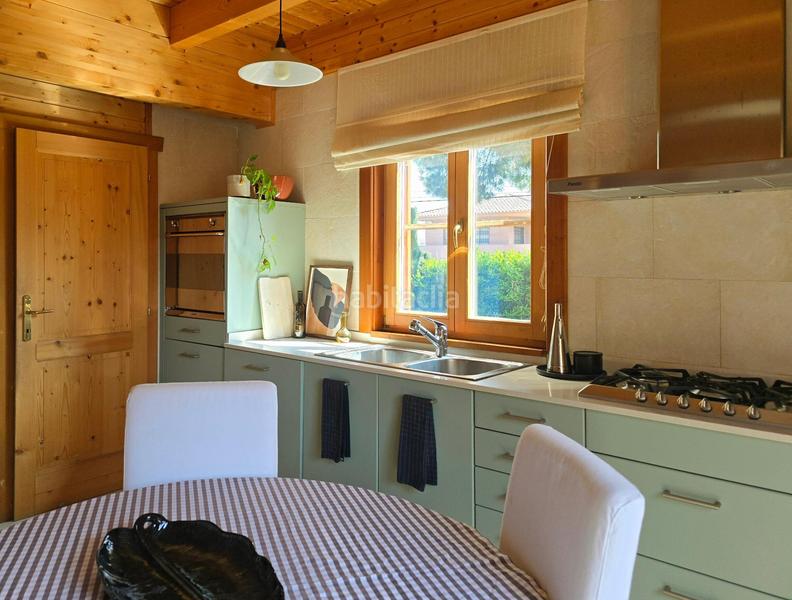 Foto fd766b14-4e56-4c70-a3fa-63b626001109. Casa  de madera de estilo nórdico en venta en la exclusiva urbanización de can duran, en Canovelles