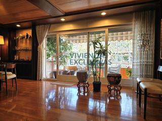 Pis  Carrer de les escoles pies. Vivienda de lujo en sarrià