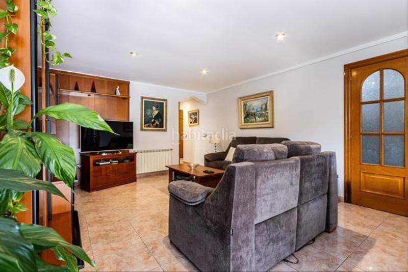 Foto b02ec400-18b7-45f9-b812-fa17d7dd169a. Casa en Castellarnau Sabadell