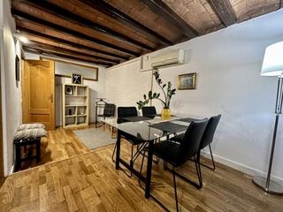 Ground floor  Avenida d'icària. Próximo a playa nova icària con licencia turística