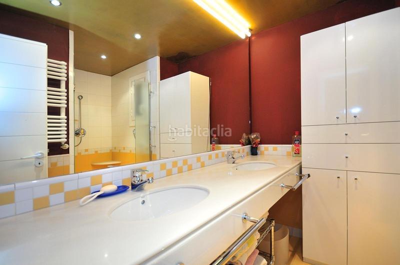Foto 3d1b478c-2290-4b89-b259-5b400c4e2c57. Àtic amb calefacció aparcament a Putget - Farró Barcelona