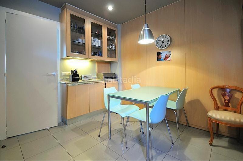 Foto 25666b0c-05c8-4087-81aa-f26900762d9f. Attico con riscaldamento parcheggio in Putget - Farró Barcelona