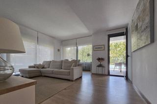 Pis  Carrer antoni agraz. Encantador piso esquinero con excelentes acabados, gran terraza