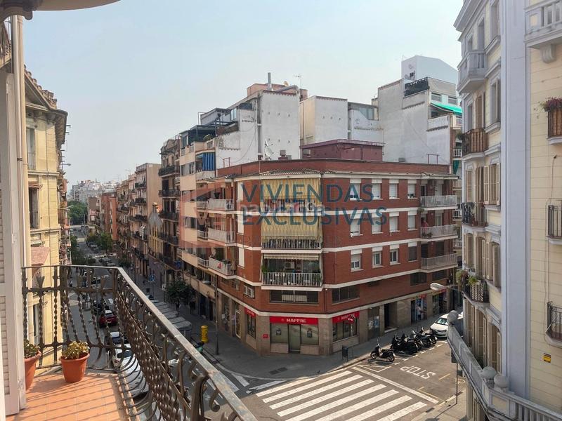 Foto 9581469c-8375-42a4-80db-6bf00705c9d9. Piso soleado con terraza en nou de la rambla en El Poble Sec - Parc de Montjuïc Barcelona