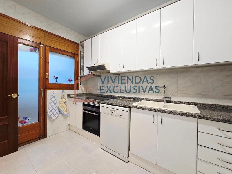 Foto eb5e872e-1b55-4a9d-aa4b-e1f7335b678b. Casa adosada pareada en sant cugat en El Coll Sant Cugat del Vallès
