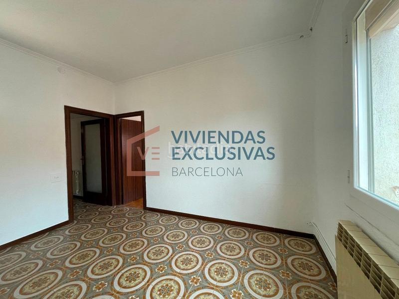 Foto 5f4f53ce-baec-430d-b44e-6787e475a71f. Flat with heating in Horta Barcelona