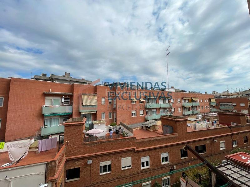 Foto 84e8e1fe-0fc3-4acd-8470-6adddccbaee0. Piso en Horta Barcelona